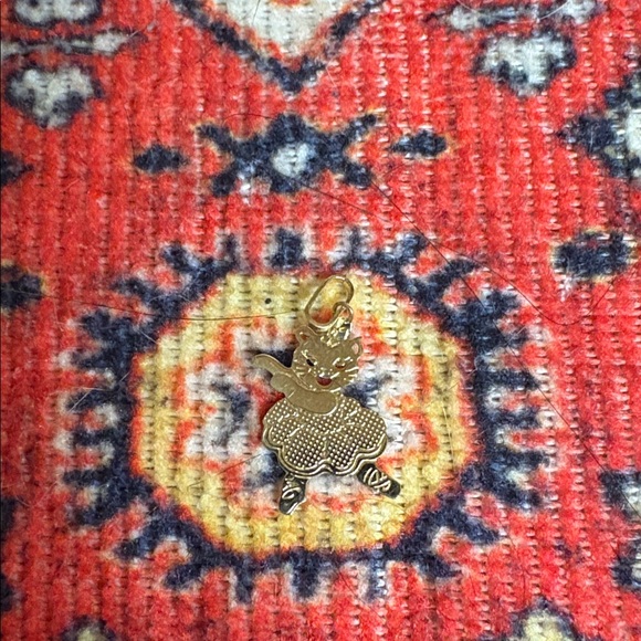 14 K gold Cat Ballerina Pendant - Picture 3 of 4